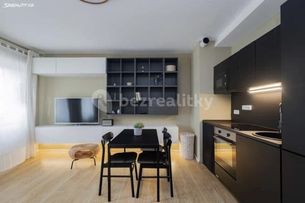 Pronájem bytu Garsoniéra 27 m², V Závětří, Praha Pronájem bytu Garsoniéra 27 m², V Závětří, Praha