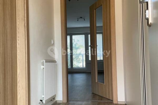 Pronájem bytu 1+kk 35 m², Jana Hrubého, Pardubice Pronájem bytu 1+kk 35 m², Jana Hrubého, Pardubice