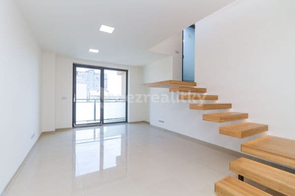 Pronájem bytu 2+kk 51 m², Na Louži, Praha Pronájem bytu 2+kk 51 m², Na Louži, Praha