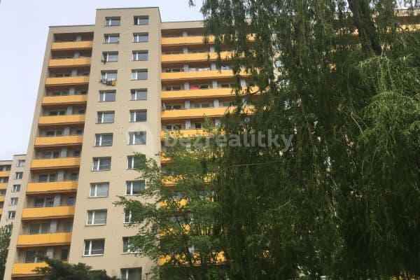 Pronájem bytu 2+kk 45 m², třída Edvarda Beneše, Hradec Králové Pronájem bytu 2+kk 45 m², třída Edvarda Beneše, Hradec Králové