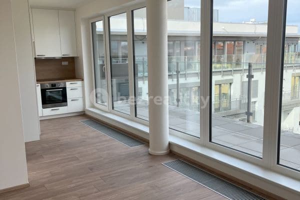 Pronájem bytu 1+kk 51 m², Dělnická, Praha Pronájem bytu 1+kk 51 m², Dělnická, Praha