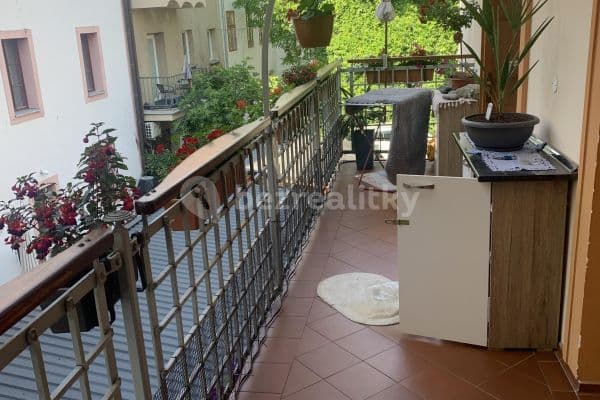 Pronájem bytu 3+1 75 m², Pernštýnská, Pardubice Pronájem bytu 3+1 75 m², Pernštýnská, Pardubice