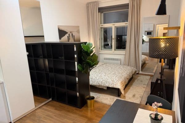 Pronájem bytu 1+kk 23 m², Koněvova, Praha Pronájem bytu 1+kk 23 m², Koněvova, Praha