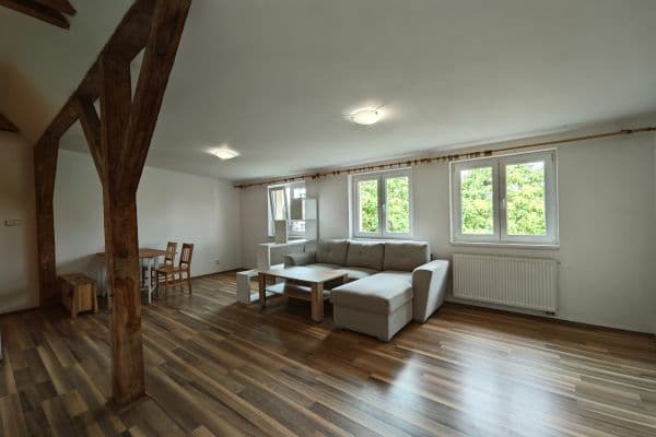 Pronájem bytu 1+kk 48 m², Spojovací, Praha Pronájem bytu 1+kk 48 m², Spojovací, Praha
