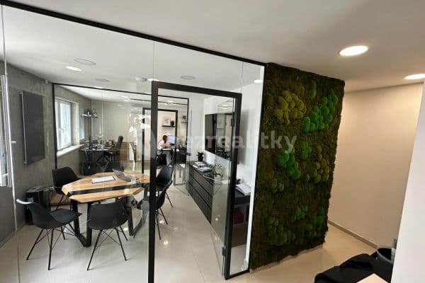 Pronájem kanceláře 56 m², Drahy, Uherské Hradiště Pronájem kanceláře 56 m², Drahy, Uherské Hradiště