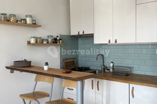 Pronájem bytu 2+kk 36 m², Kosmova, Ústí nad Labem Pronájem bytu 2+kk 36 m², Kosmova, Ústí nad Labem