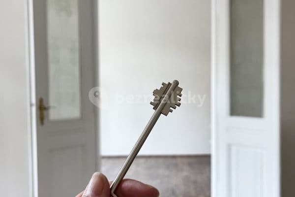 Pronájem bytu 2+kk 47 m², Polská, Praha Pronájem bytu 2+kk 47 m², Polská, Praha