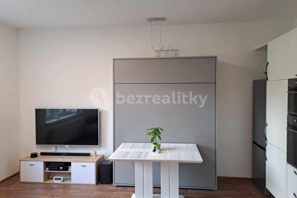 Prodej bytu 2+kk 33 m², Podolská, Praha