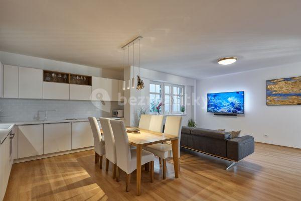 Prodej bytu 4+kk 143 m², Zámecký vrch, Karlovy Vary, Karlovarský kraj