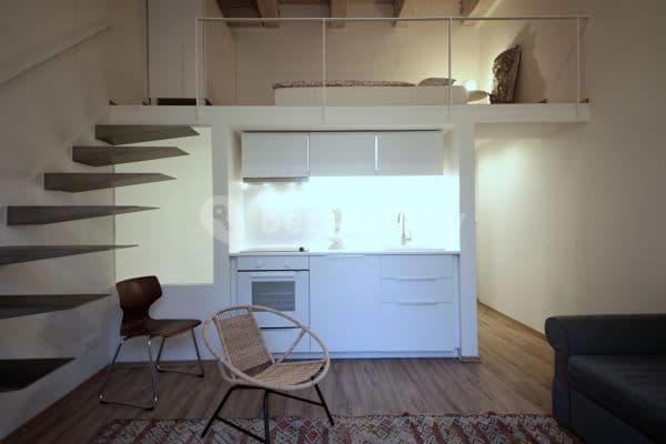 Pronájem bytu 1+kk 38 m², Prvního pluku, Hlavní město Praha Pronájem bytu 1+kk 38 m², Prvního pluku, Hlavní město Praha