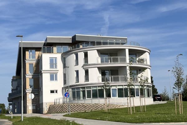 Pronájem bytu 2+kk 71 m², U Sportovní školy, Pardubice Pronájem bytu 2+kk 71 m², U Sportovní školy, Pardubice