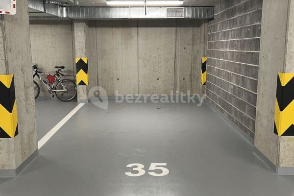 Pronájem garáže 18 m², Choceradská, Praha, Praha