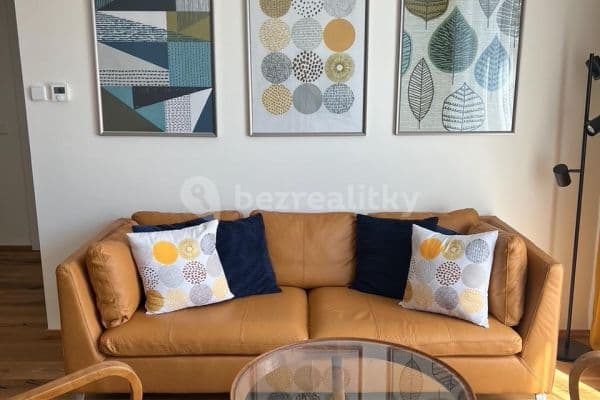 Pronájem bytu 2+kk 61 m², Křižíkova, Praha Pronájem bytu 2+kk 61 m², Křižíkova, Praha