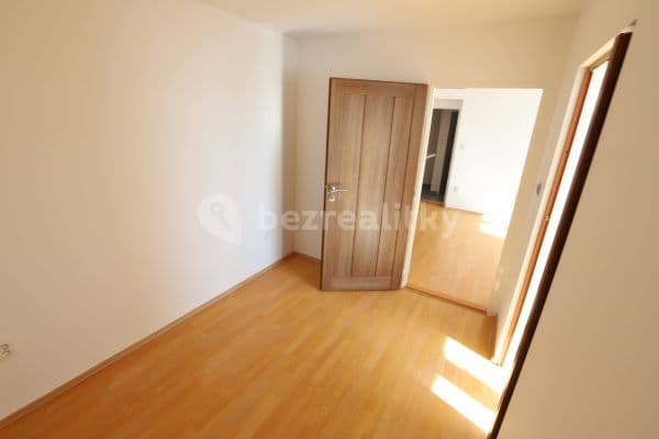Pronájem bytu 2+1 64 m², Palackého, Hluboká nad Vltavou