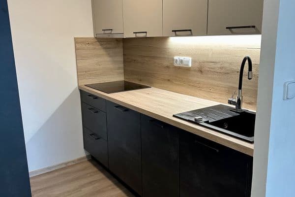 Pronájem bytu 2+kk 43 m², V Aleji, Poděbrady Pronájem bytu 2+kk 43 m², V Aleji, Poděbrady