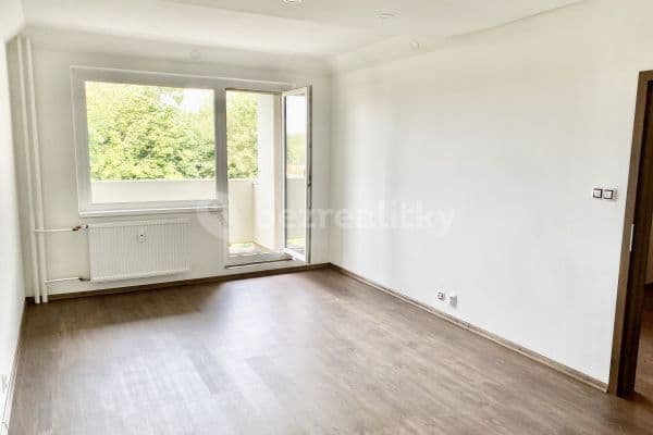 Pronájem bytu 2+1 48 m², Charkovská, Karlovy Vary Pronájem bytu 2+1 48 m², Charkovská, Karlovy Vary