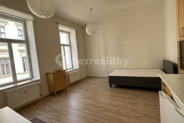 Pronájem bytu 1+kk 36 m², Francouzská, Brno