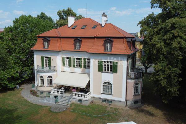Prodej nebytového prostoru 1.048 m², Zacpalova, Krnov, Moravskoslezský kraj