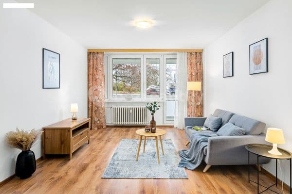 Pronájem bytu 1+1 55 m², U Krbu, Praha Pronájem bytu 1+1 55 m², U Krbu, Praha