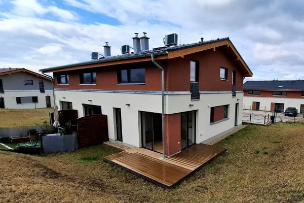 Pronájem domu 79 m², pozemek 293 m², Svinaře Pronájem domu 79 m², pozemek 293 m², Svinaře
