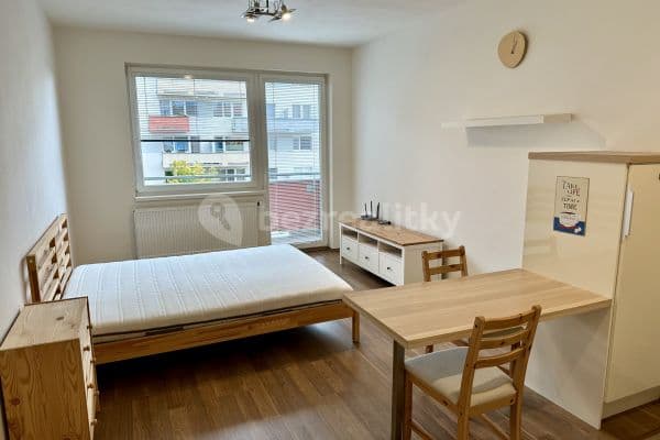 Pronájem bytu 1+kk 36 m², Modenská, Hlavní město Praha Pronájem bytu 1+kk 36 m², Modenská, Hlavní město Praha