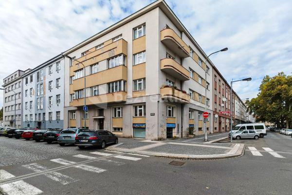 Prodej bytu 4+kk 90 m², Nerudova, 