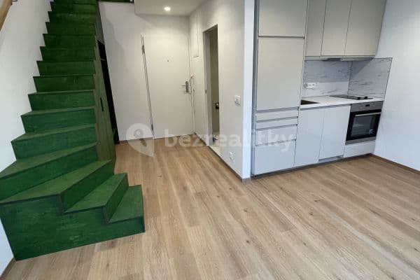 Pronájem bytu 2+kk 35 m², Pod Žvahovem, Praha Pronájem bytu 2+kk 35 m², Pod Žvahovem, Praha