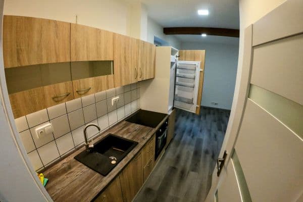 Pronájem bytu 2+kk 37 m², Svárovská, Liberec Pronájem bytu 2+kk 37 m², Svárovská, Liberec