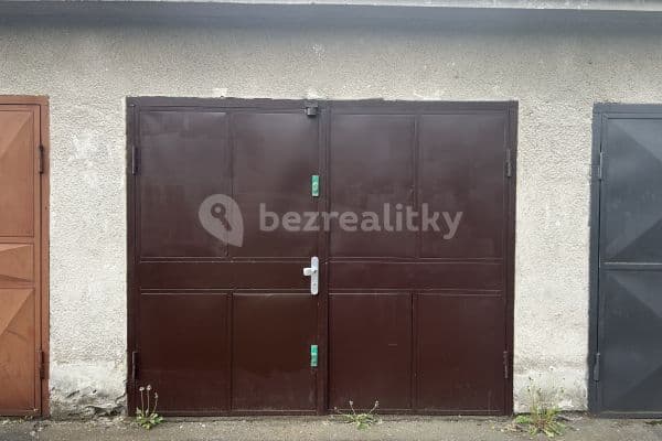 Pronájem garáže 20 m², Vrbova, Praha