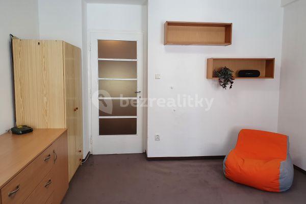 Prodej bytu Garsoniéra 30 m², Strančická, Hlavní město Praha