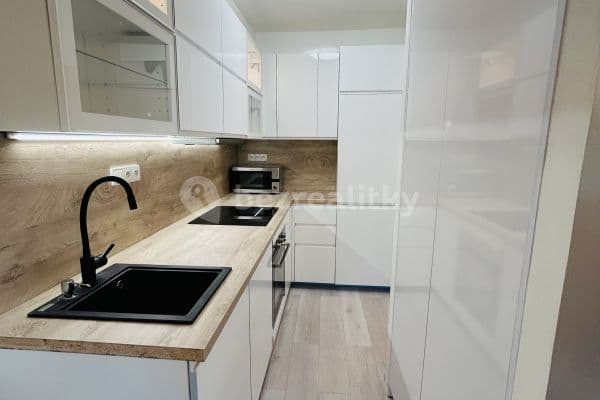 Pronájem bytu 3+kk 68 m², Prosluněná, Praha Pronájem bytu 3+kk 68 m², Prosluněná, Praha