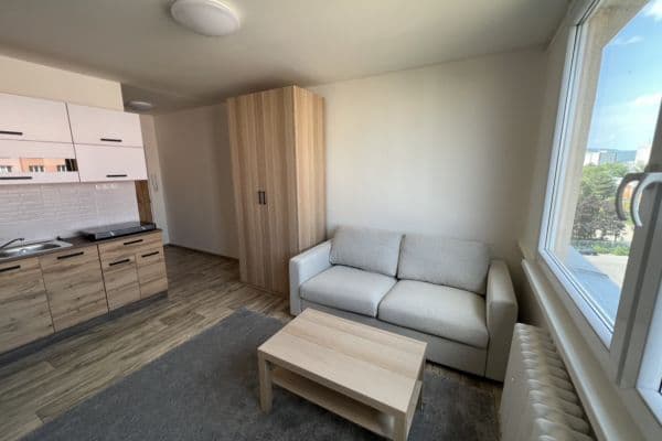 Pronájem bytu 1+kk 21 m², Ladova, Ústí nad Labem Pronájem bytu 1+kk 21 m², Ladova, Ústí nad Labem