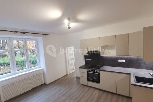 Pronájem bytu 2+1 58 m², Na Míčánkách, Praha Pronájem bytu 2+1 58 m², Na Míčánkách, Praha