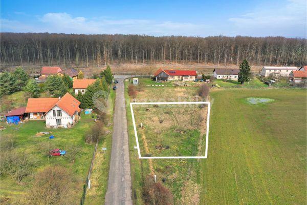 Prodej pozemku 1.325 m², 