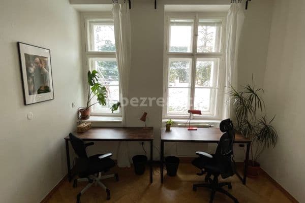 Pronájem kanceláře 15 m², Kamenická, Praha Pronájem kanceláře 15 m², Kamenická, Praha