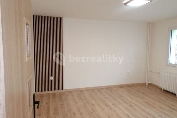 Prodej bytu 1+kk 28 m², Varšavská, Pardubice