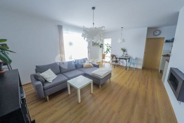 Pronájem bytu 2+kk 64 m², Hradecká, Holice Pronájem bytu 2+kk 64 m², Hradecká, Holice