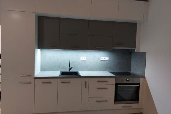 Pronájem bytu 1+kk 32 m², Hlinecká, Brno Pronájem bytu 1+kk 32 m², Hlinecká, Brno