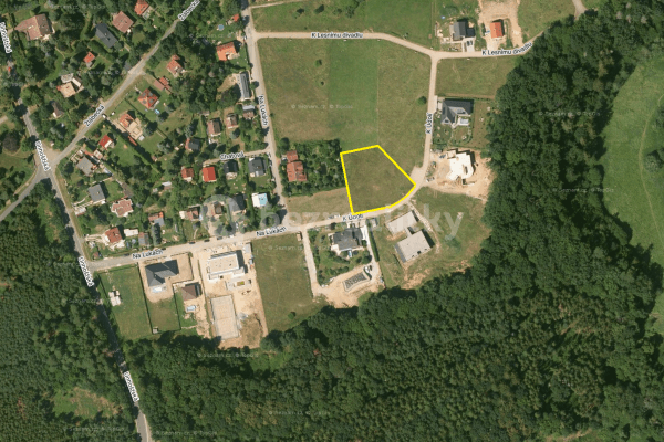 Prodej pozemku 2.025 m², K Údolí, Unhošť