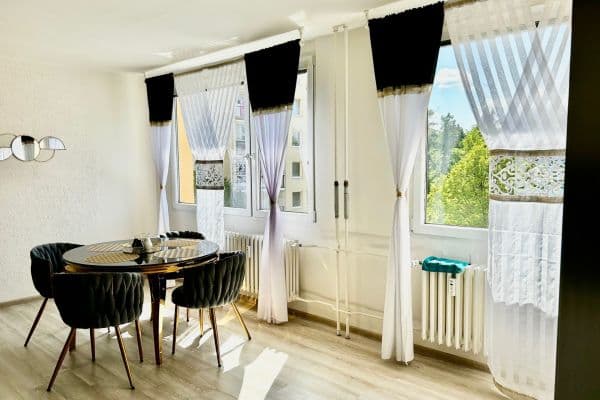 Pronájem bytu 3+kk 68 m², V Bažantnici, Kladno Pronájem bytu 3+kk 68 m², V Bažantnici, Kladno