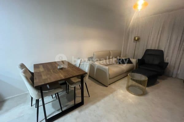 Pronájem bytu 2+kk 42 m², Kupeckého, Praha Pronájem bytu 2+kk 42 m², Kupeckého, Praha