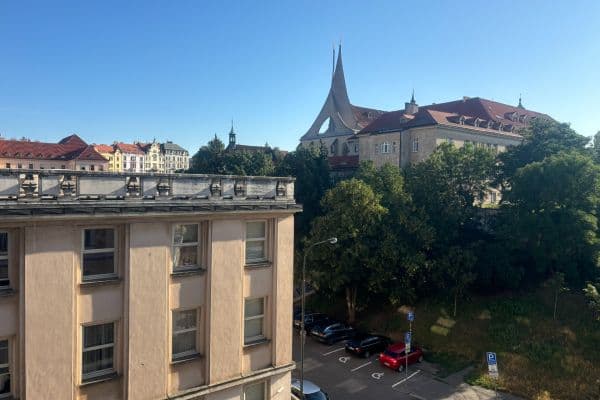 Pronájem bytu 2+kk 48 m², Na Poříčním právu, Praha Pronájem bytu 2+kk 48 m², Na Poříčním právu, Praha
