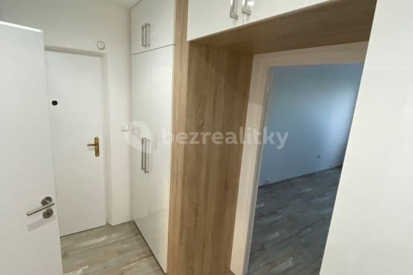 Pronájem bytu 2+1 56 m², Průmyslová, Uherské Hradiště, Zlínský kraj Pronájem bytu 2+1 56 m², Průmyslová, Uherské Hradiště, Zlínský kraj