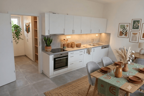 Pronájem bytu 1+kk 38 m², V Pitkovičkách, Praha Pronájem bytu 1+kk 38 m², V Pitkovičkách, Praha