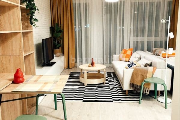 Pronájem bytu 1+1 40 m², Hraničná, Ružinov Pronájem bytu 1+1 40 m², Hraničná, Ružinov