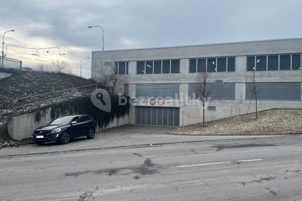 Pronájem garáže 18 m², Žebětínská, Brno Pronájem garáže 18 m², Žebětínská, Brno