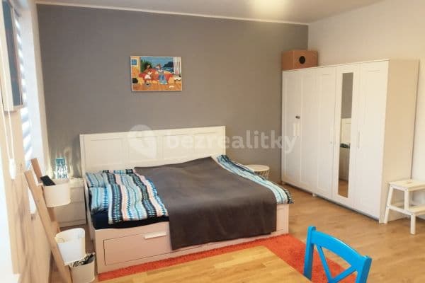 Pronájem bytu 1+kk 32 m², Lipanská, Říčany Pronájem bytu 1+kk 32 m², Lipanská, Říčany