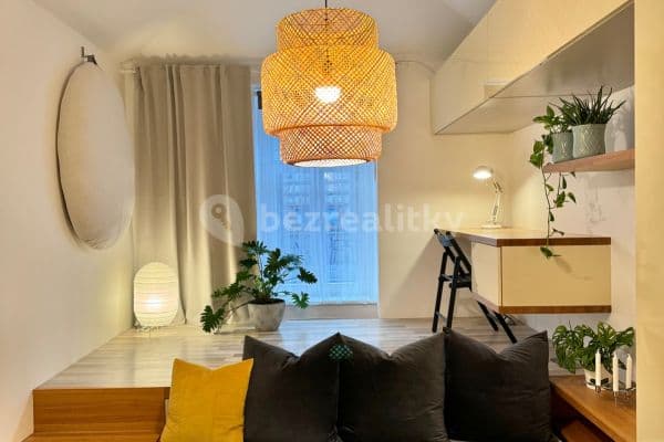 Pronájem bytu 1+1 38 m², Bubenská, Praha Pronájem bytu 1+1 38 m², Bubenská, Praha