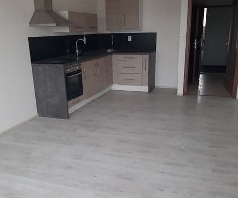 Pronájem bytu 1+kk 36 m², Pod Vinicí, Pardubice, Pardubický kraj Pronájem bytu 1+kk 36 m², Pod Vinicí, Pardubice, Pardubický kraj