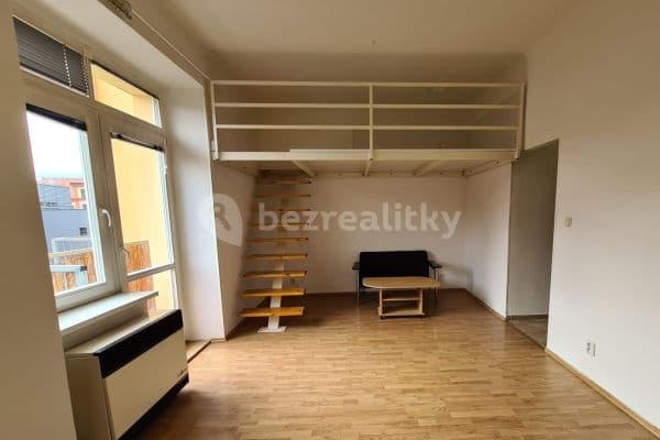 Pronájem bytu 1+kk 37 m², Ruská, Praha Pronájem bytu 1+kk 37 m², Ruská, Praha